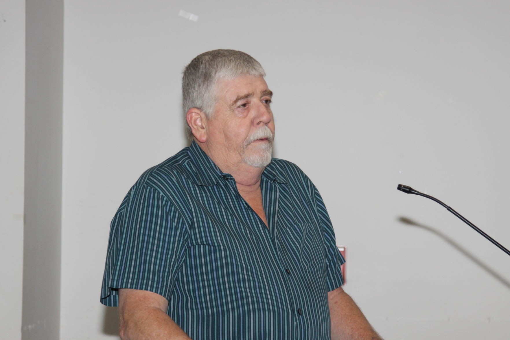 Kenneth Owen speaks in favor of Dale Miller's plans for old CSES